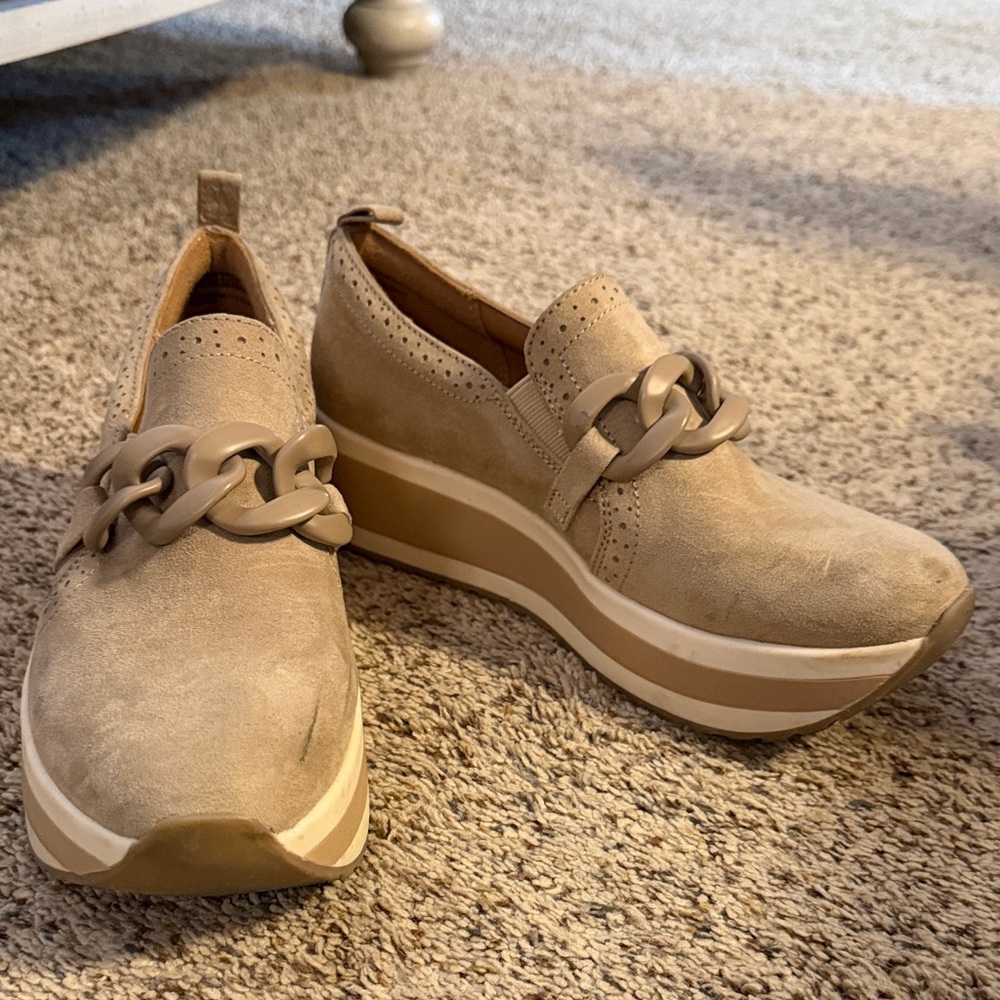 Women’s Tan Platform Slip-On Loafers with Chain Accent